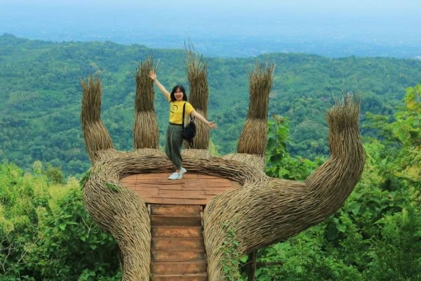 Bukit Bintang: Pesona Tertinggi Kota Metropolis